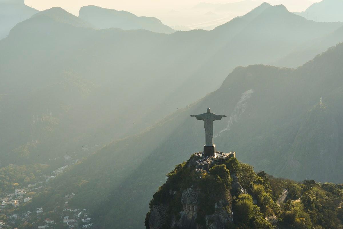 ブラジルは旅行に安全か?はい、ルールを守れば。